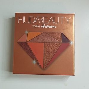 HUDA BEAUTY